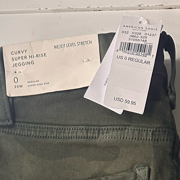 American Eagle Outfitters Green Camouflage Skinny Jeans with ripped knees - Picture 3 of 5